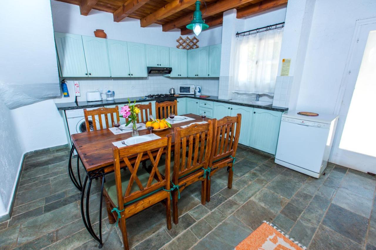 Villa Clarissa & Carmel View Paphos Kültér fotó